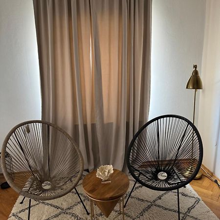 Leone Apartments With Free Parking Пула Екстериор снимка