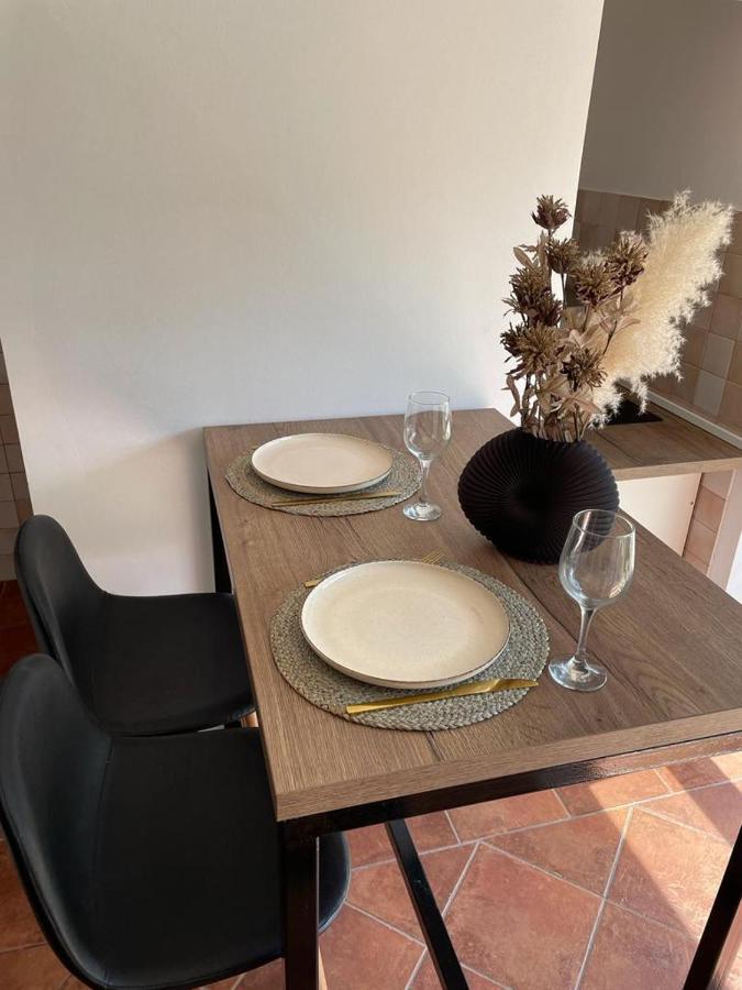 Leone Apartments With Free Parking Пула Екстериор снимка