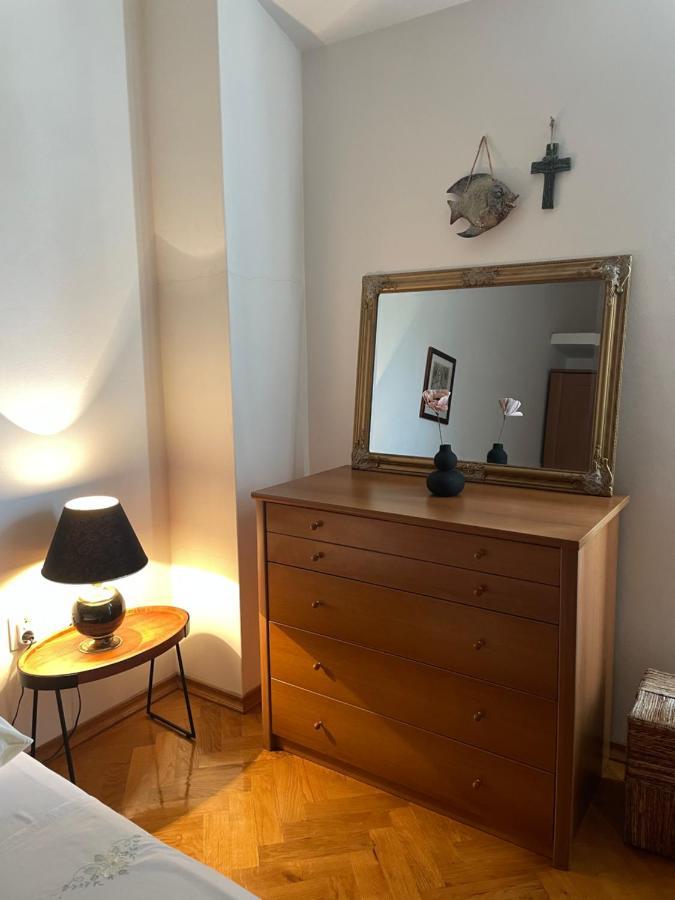 Leone Apartments With Free Parking Пула Екстериор снимка