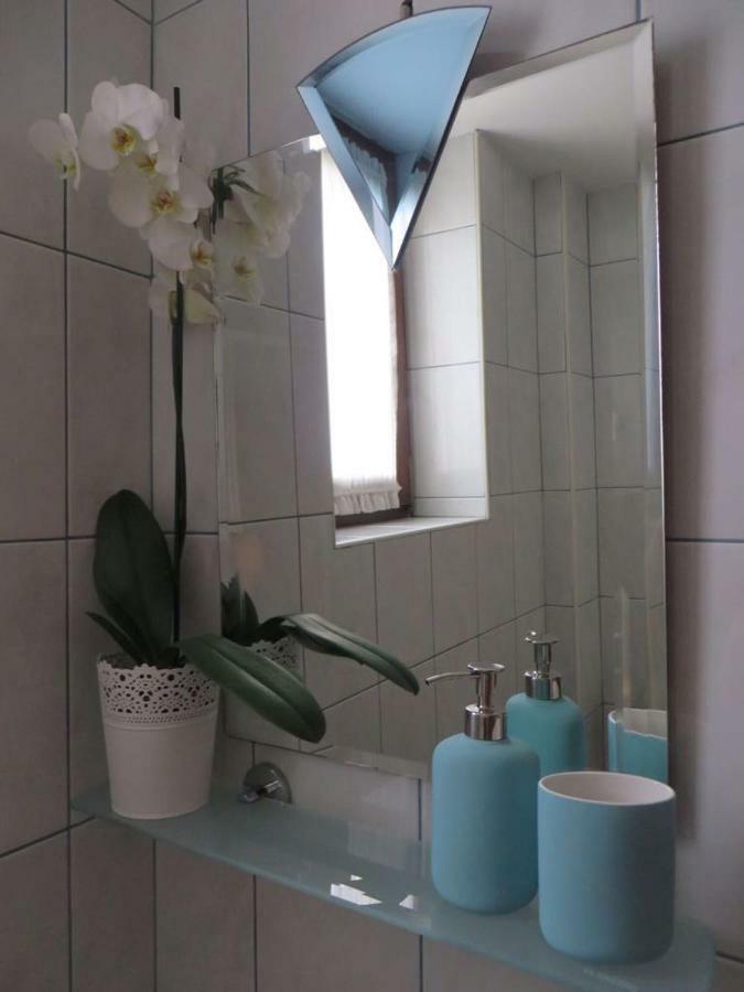 Leone Apartments With Free Parking Пула Екстериор снимка